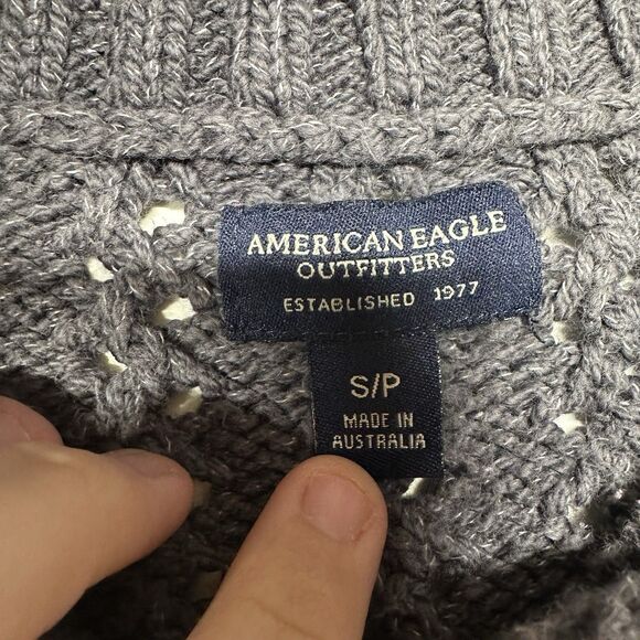 American Eagle Women’s Chunky Knit Cardigan Sweater Button Front Size Small - Picture 6 of 8